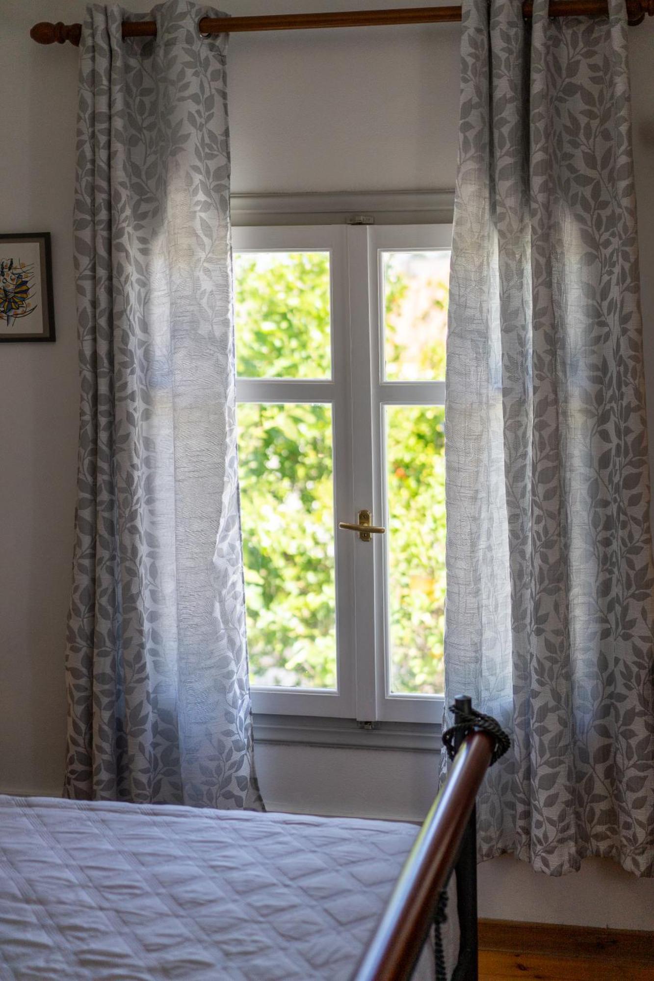 Spacious Home With Yard, Mytilene Lesvos מראה חיצוני תמונה