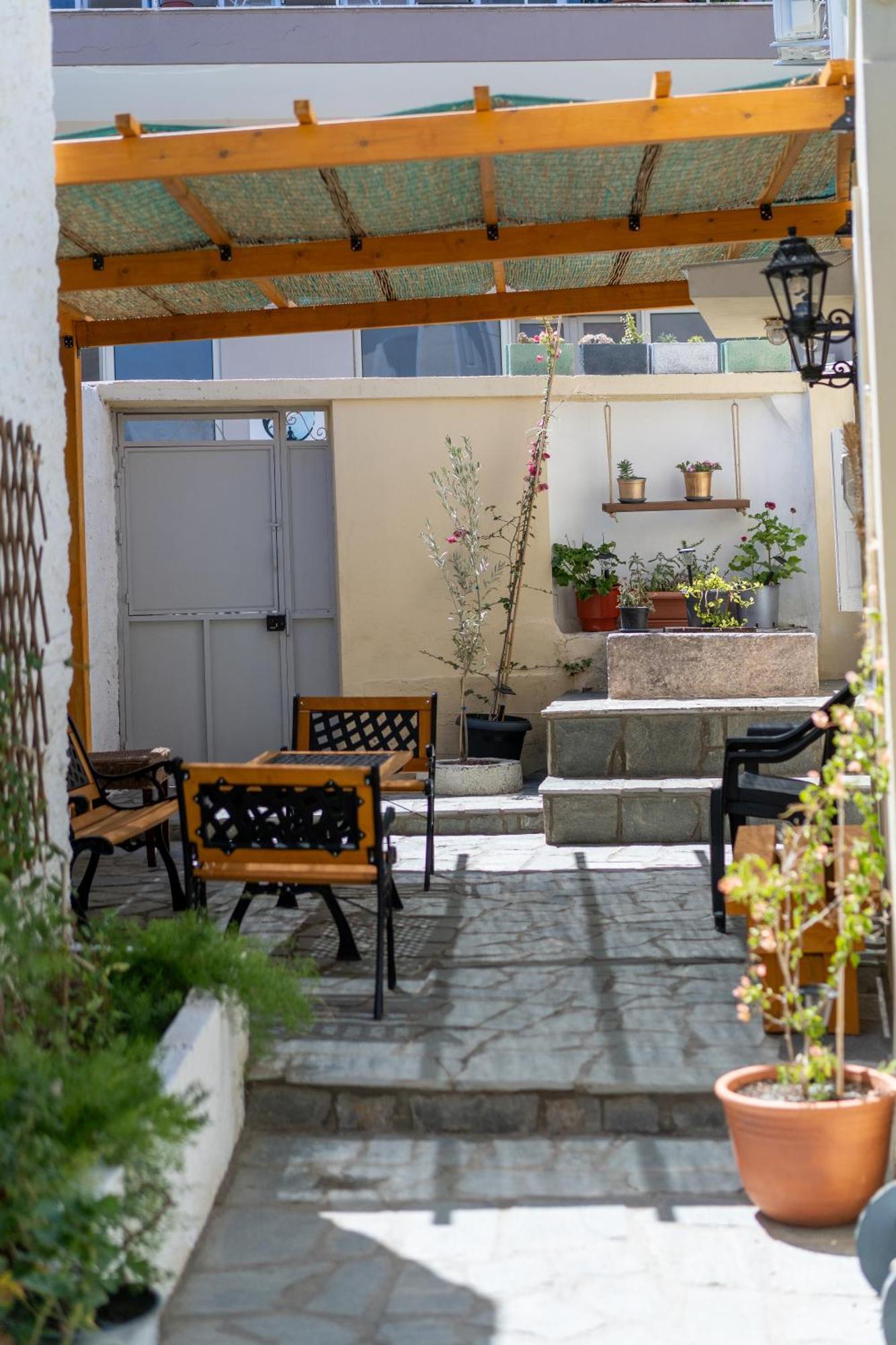Spacious Home With Yard, Mytilene Lesvos מראה חיצוני תמונה